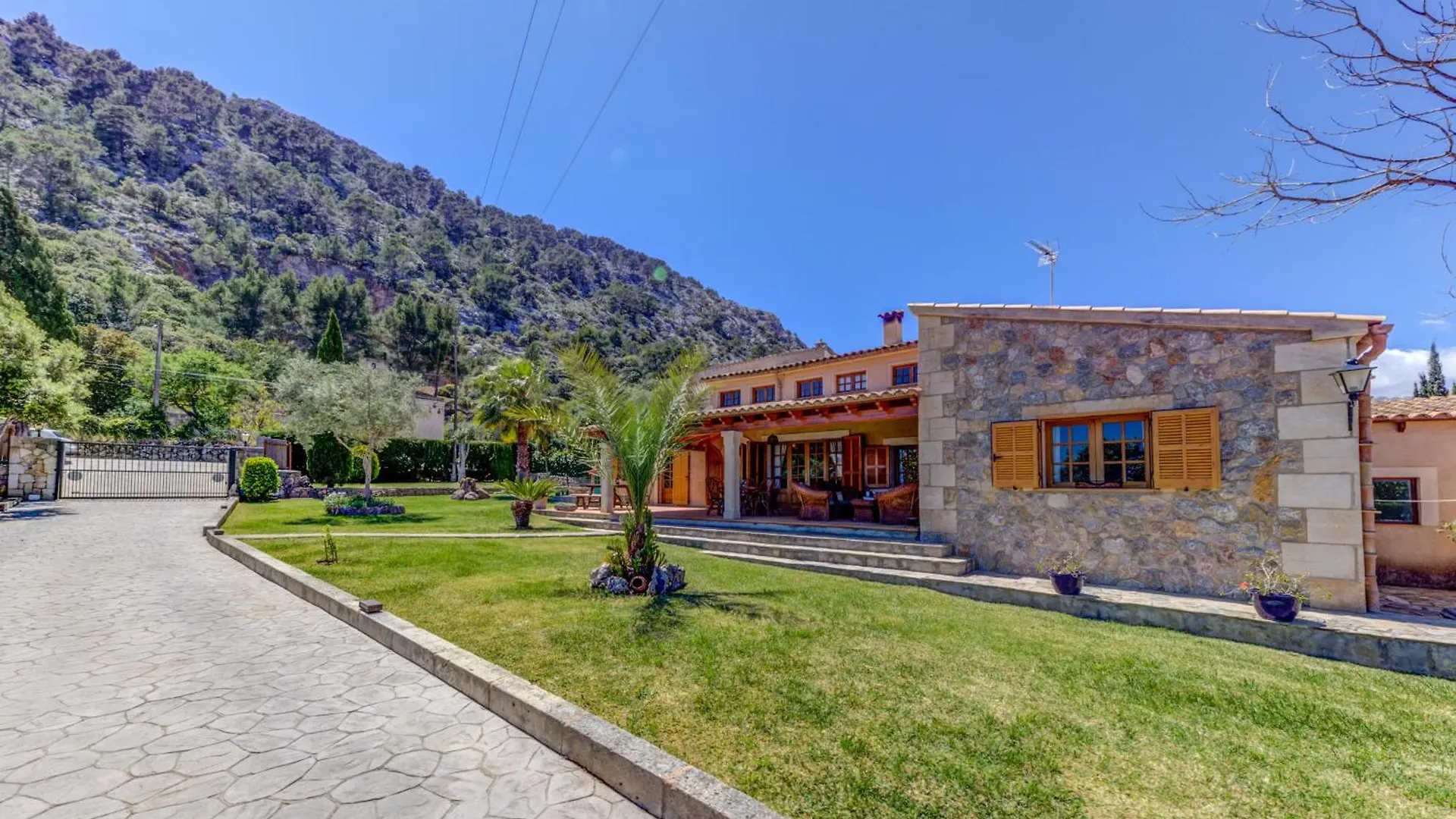 Villa Can Martin By Sealand Villas Pollenca